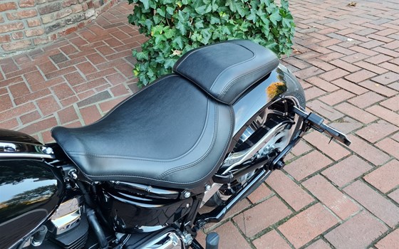 Umgebautes Motorrad Harley-Davidson Softail Fat Boy 114 FLFBS von X-Trem Custombikes - Bild 9 Umgebautes Motorrad Harley-Davidson Softail Fat Boy 114 FLFBS von X-Trem Custombikes - Bild 9
