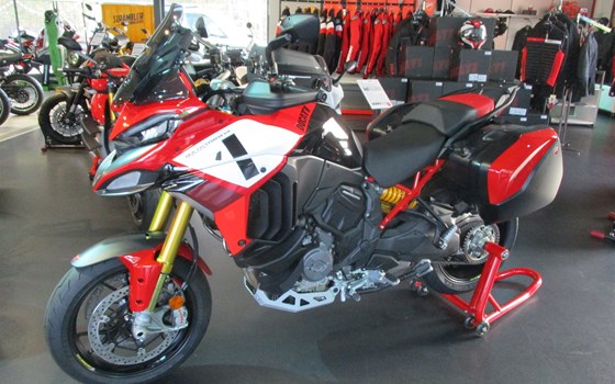 Umgebautes Motorrad Ducati Multistrada V4 Pikes Peak von Team Wahlers GmbH - Bild 1 Umgebautes Motorrad Ducati Multistrada V4 Pikes Peak von Team Wahlers GmbH - Bild 1