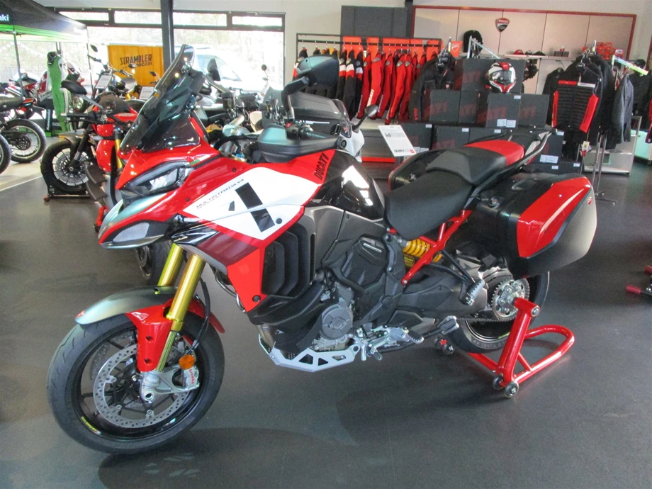 Umbgebautes Motorrad Ducati Multistrada V4 Pikes Peak Bild 1: Umbgebautes Motorrad Ducati Multistrada V4 Pikes Peak