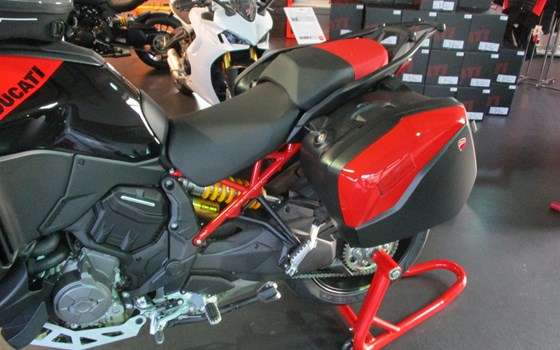 Umgebautes Motorrad Ducati Multistrada V4 Pikes Peak von Team Wahlers GmbH - Bild 2 Umgebautes Motorrad Ducati Multistrada V4 Pikes Peak von Team Wahlers GmbH - Bild 2