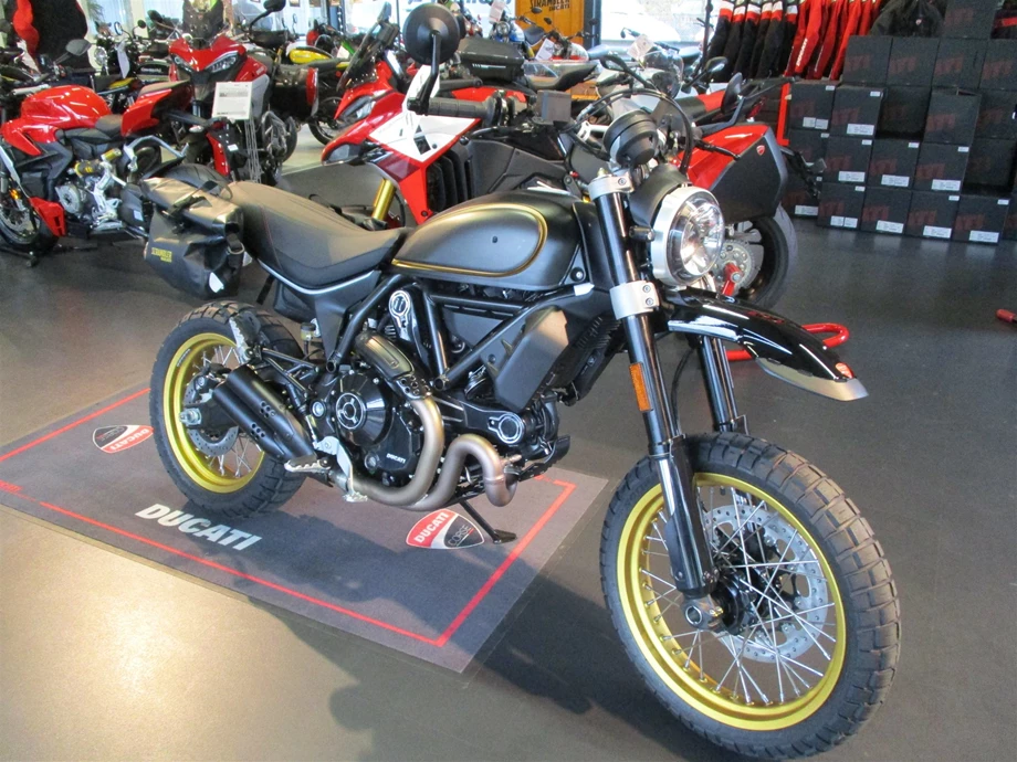 Umbgebautes Motorrad Ducati Scrambler Desert Sled Bild 3: Umbgebautes Motorrad Ducati Scrambler Desert Sled