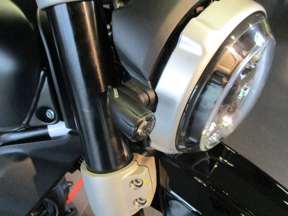 Umbgebautes Motorrad Ducati Scrambler Desert Sled Bild 4: Umbgebautes Motorrad Ducati Scrambler Desert Sled