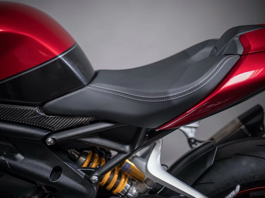 Umbgebautes Motorrad Triumph Speed Triple 1200 RR Bild 15: Umbgebautes Motorrad Triumph Speed Triple 1200 RR