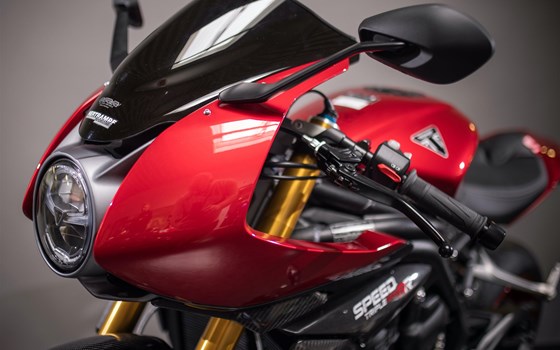 Umgebautes Motorrad Triumph Speed Triple 1200 RR von Triumph Emsland - Hertrampf Racing - Bild 5 Umgebautes Motorrad Triumph Speed Triple 1200 RR von Triumph Emsland - Hertrampf Racing - Bild 5