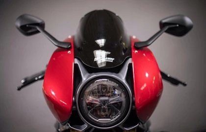 Triumph Speed Triple 1200 RR Custom Bike Triumph Speed Triple 1200 RR Custom Bike