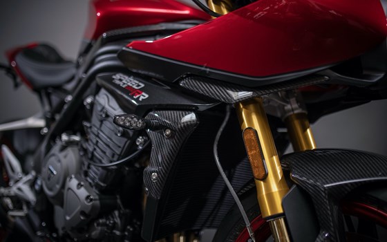 Umgebautes Motorrad Triumph Speed Triple 1200 RR von Triumph Emsland - Hertrampf Racing - Bild 24 Umgebautes Motorrad Triumph Speed Triple 1200 RR von Triumph Emsland - Hertrampf Racing - Bild 24
