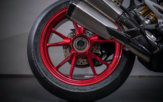 Umgebautes Motorrad Triumph Speed Triple 1200 RR von Triumph Emsland - Hertrampf Racing - Bild 26 Umgebautes Motorrad Triumph Speed Triple 1200 RR von Triumph Emsland - Hertrampf Racing - Bild 26