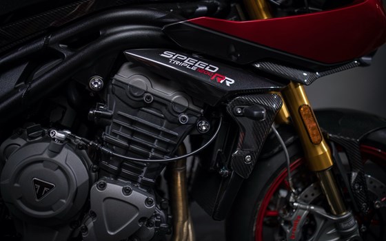 Umgebautes Motorrad Triumph Speed Triple 1200 RR von Triumph Emsland - Hertrampf Racing - Bild 28 Umgebautes Motorrad Triumph Speed Triple 1200 RR von Triumph Emsland - Hertrampf Racing - Bild 28
