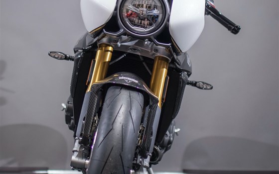 Umgebautes Motorrad Triumph Speed Triple 1200 RR von Triumph Emsland - Hertrampf Racing - Bild 3 Umgebautes Motorrad Triumph Speed Triple 1200 RR von Triumph Emsland - Hertrampf Racing - Bild 3