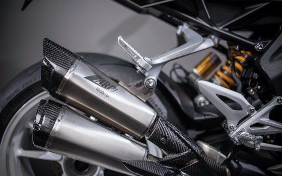 Umgebautes Motorrad Triumph Speed Triple 1200 RR von Triumph Emsland - Hertrampf Racing - Bild 24 Umgebautes Motorrad Triumph Speed Triple 1200 RR von Triumph Emsland - Hertrampf Racing - Bild 24