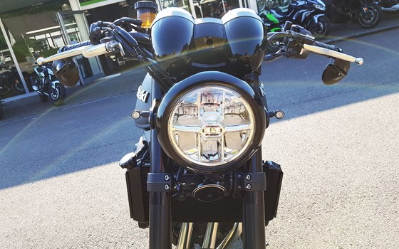 Umgebautes Motorrad Kawasaki Z900 RS Cafe von Motorradhaus Löhmer GmbH - Bild 7 Umgebautes Motorrad Kawasaki Z900 RS Cafe von Motorradhaus Löhmer GmbH - Bild 7