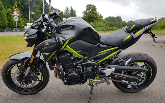 Umgebautes Motorrad Kawasaki Z900 70kW von Motorradhaus Löhmer GmbH - Bild 2 Umgebautes Motorrad Kawasaki Z900 70kW von Motorradhaus Löhmer GmbH - Bild 2