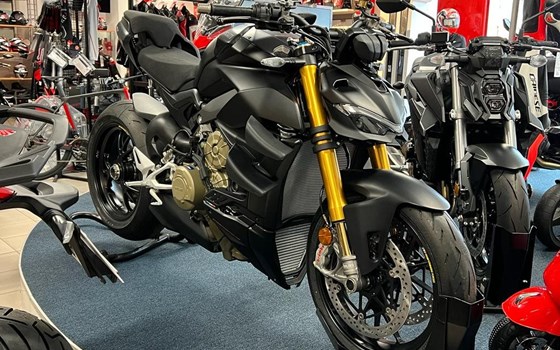 Umgebautes Motorrad Ducati Streetfighter V4 S von Motorradhaus Steinbach GmbH - Bild 2 Umgebautes Motorrad Ducati Streetfighter V4 S von Motorradhaus Steinbach GmbH - Bild 2