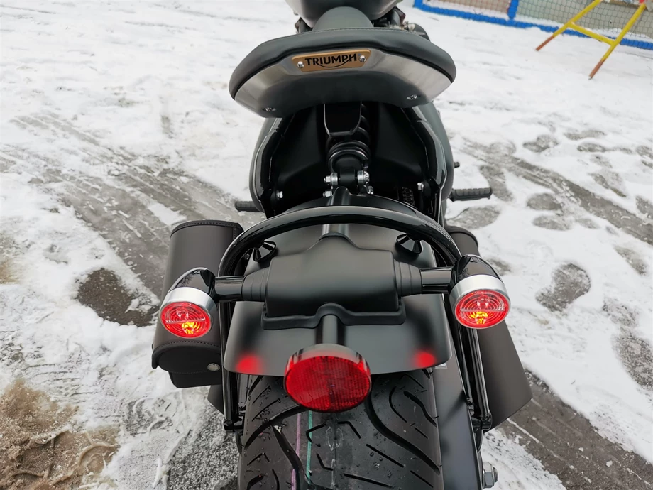 Umbgebautes Motorrad Triumph Bonneville Bobber Bild 9: Umbgebautes Motorrad Triumph Bonneville Bobber