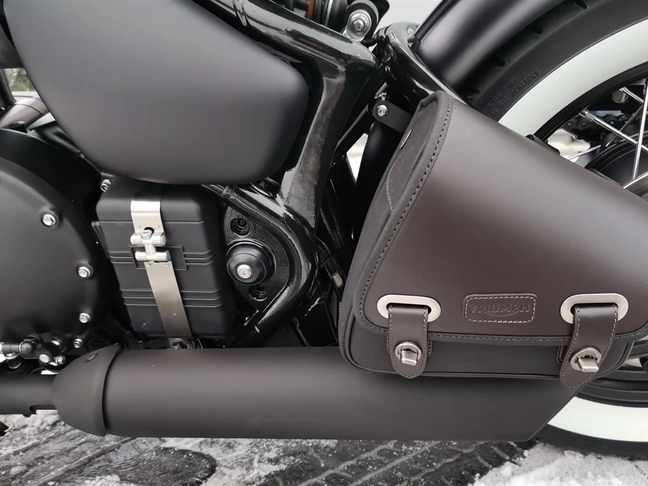 Umbgebautes Motorrad Triumph Bonneville Bobber Bild 11: Umbgebautes Motorrad Triumph Bonneville Bobber