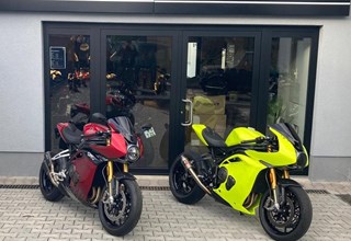 Triumph Speed Triple 1200 RR