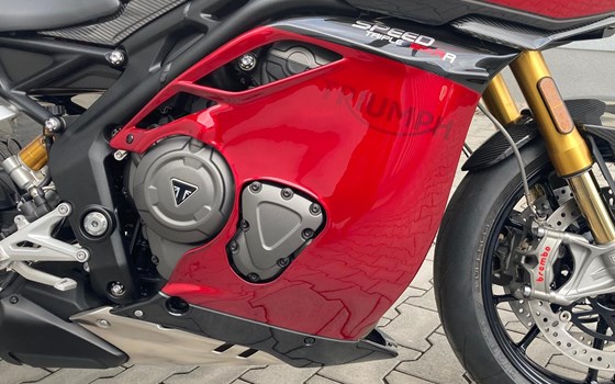 Umgebautes Motorrad Triumph Speed Triple 1200 RR von Kfz- und Zweirad-Technik Marcel Schmidt - Bild 10 Umgebautes Motorrad Triumph Speed Triple 1200 RR von Kfz- und Zweirad-Technik Marcel Schmidt - Bild 10