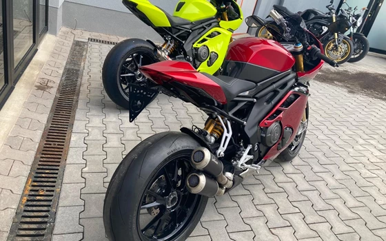 Umgebautes Motorrad Triumph Speed Triple 1200 RR von Kfz- und Zweirad-Technik Marcel Schmidt - Bild 3 Umgebautes Motorrad Triumph Speed Triple 1200 RR von Kfz- und Zweirad-Technik Marcel Schmidt - Bild 3