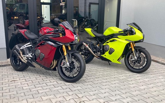 Umgebautes Motorrad Triumph Speed Triple 1200 RR von Kfz- und Zweirad-Technik Marcel Schmidt - Bild 5 Umgebautes Motorrad Triumph Speed Triple 1200 RR von Kfz- und Zweirad-Technik Marcel Schmidt - Bild 5