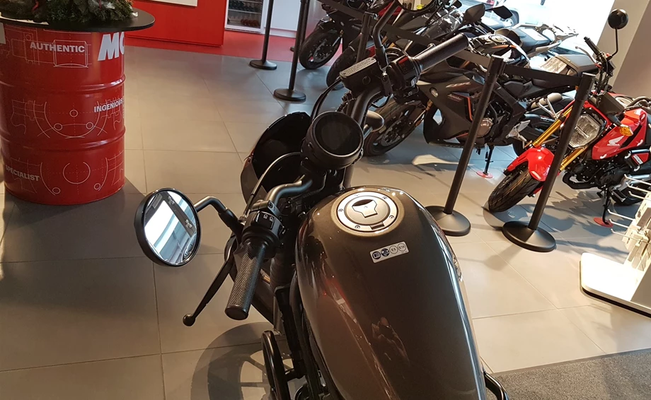 Umbgebautes Motorrad Honda CMX500 Rebel S Bild 10: Umbgebautes Motorrad Honda CMX500 Rebel S