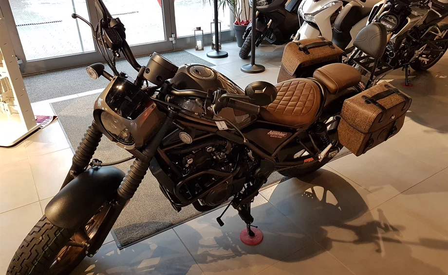 Umbgebautes Motorrad Honda CMX500 Rebel S Bild 14: Umbgebautes Motorrad Honda CMX500 Rebel S