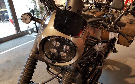 Umgebautes Motorrad Honda CMX500 Rebel S von Honda Semmler GbR - Bild 19 Umgebautes Motorrad Honda CMX500 Rebel S von Honda Semmler GbR - Bild 19