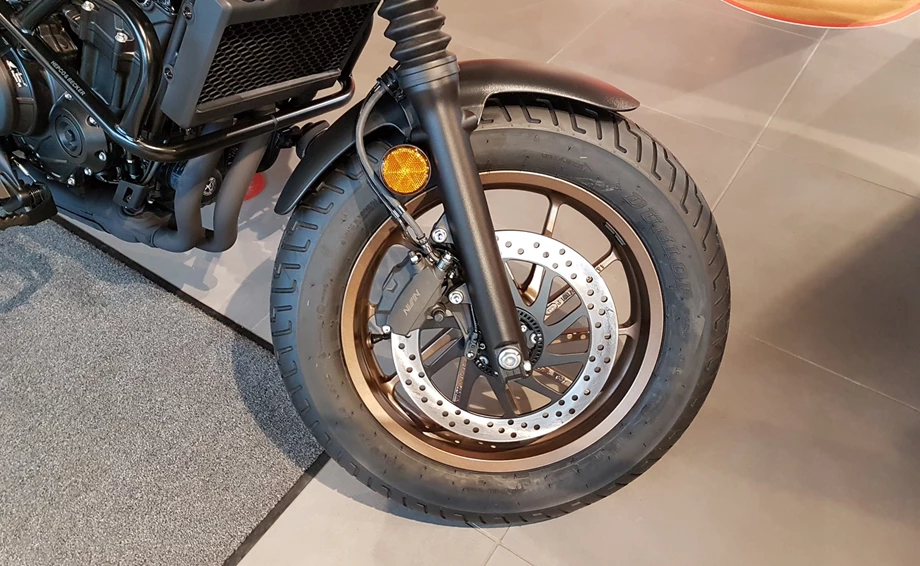 Umbgebautes Motorrad Honda CMX500 Rebel S Bild 4: Umbgebautes Motorrad Honda CMX500 Rebel S