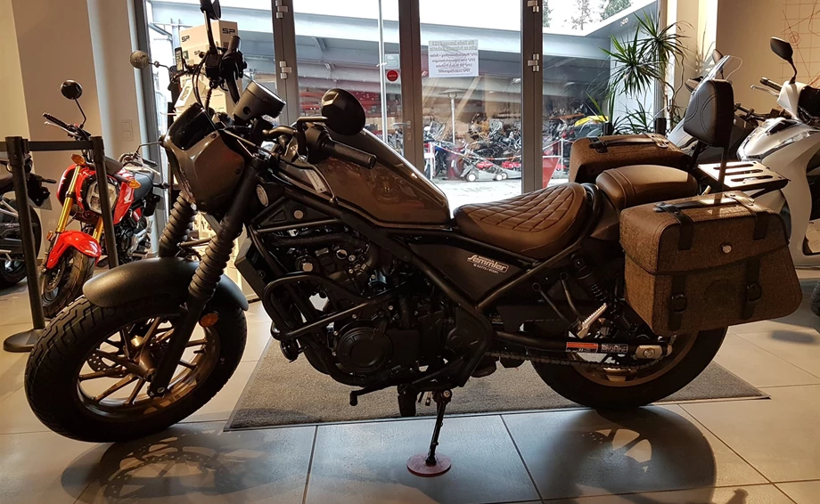 Umbgebautes Motorrad Honda CMX500 Rebel S Bild 7: Umbgebautes Motorrad Honda CMX500 Rebel S