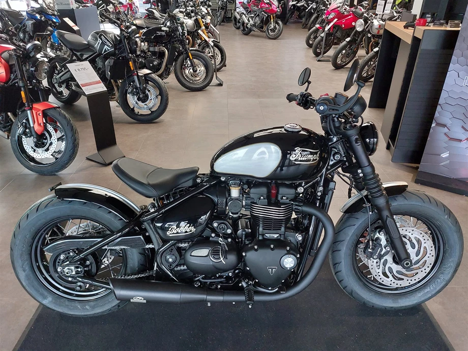 Umbgebautes Motorrad Triumph Bonneville Bobber Bild 1: Umbgebautes Motorrad Triumph Bonneville Bobber