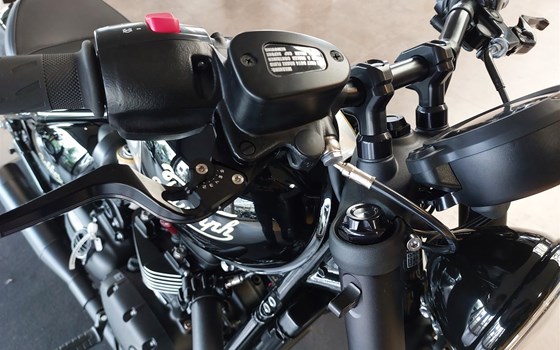 Umgebautes Motorrad Triumph Bonneville Bobber von Motorrad Lörper, Inh. Martin Lörper - Bild 10 Umgebautes Motorrad Triumph Bonneville Bobber von Motorrad Lörper, Inh. Martin Lörper - Bild 10