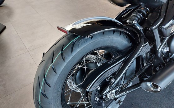 Umgebautes Motorrad Triumph Bonneville Bobber von Motorrad Lörper, Inh. Martin Lörper - Bild 8 Umgebautes Motorrad Triumph Bonneville Bobber von Motorrad Lörper, Inh. Martin Lörper - Bild 8