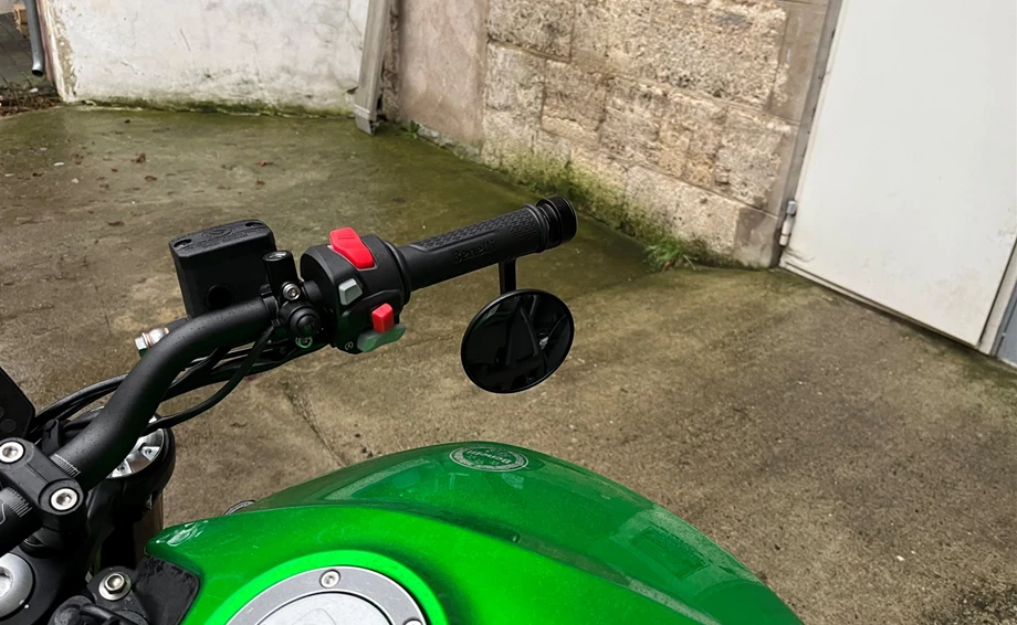 Umbgebautes Motorrad Benelli 752 S Bild 7: Umbgebautes Motorrad Benelli 752 S