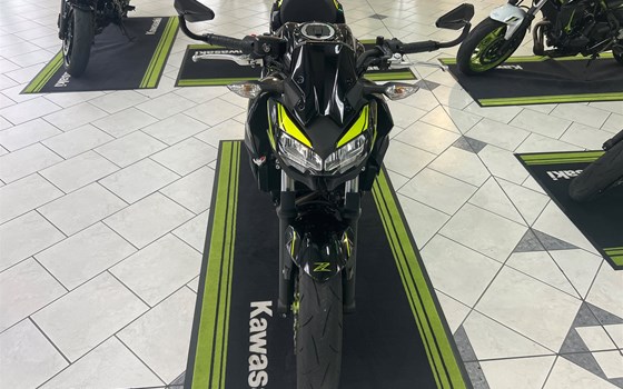 Umgebautes Motorrad Kawasaki Z650 von Willi Möller - Bild 7 Umgebautes Motorrad Kawasaki Z650 von Willi Möller - Bild 7