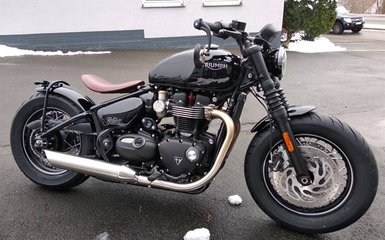 Umgebautes Motorrad Triumph Bonneville Bobber von Motorrad Reinhardt GmbH - Bild 1 Umgebautes Motorrad Triumph Bonneville Bobber von Motorrad Reinhardt GmbH - Bild 1
