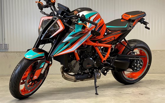 Umgebautes Motorrad KTM 1290 Super Duke R von PEPA-BIKES e.K. Inh. Martin Petzold - Bild 8 Umgebautes Motorrad KTM 1290 Super Duke R von PEPA-BIKES e.K. Inh. Martin Petzold - Bild 8