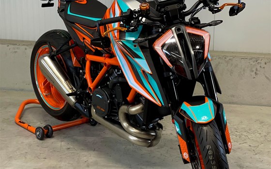 Umgebautes Motorrad KTM 1290 Super Duke R von PEPA-BIKES e.K. Inh. Martin Petzold - Bild 3 Umgebautes Motorrad KTM 1290 Super Duke R von PEPA-BIKES e.K. Inh. Martin Petzold - Bild 3