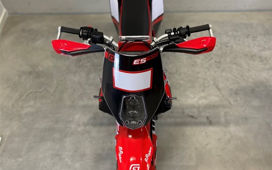 Umgebautes Motorrad GASGAS ES 700 von PEPA-BIKES e.K. Inh. Martin Petzold - Bild 13 Umgebautes Motorrad GASGAS ES 700 von PEPA-BIKES e.K. Inh. Martin Petzold - Bild 13