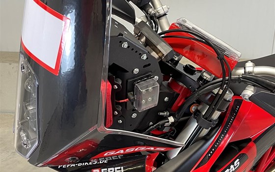 Umgebautes Motorrad GASGAS ES 700 von PEPA-BIKES e.K. Inh. Martin Petzold - Bild 2 Umgebautes Motorrad GASGAS ES 700 von PEPA-BIKES e.K. Inh. Martin Petzold - Bild 2