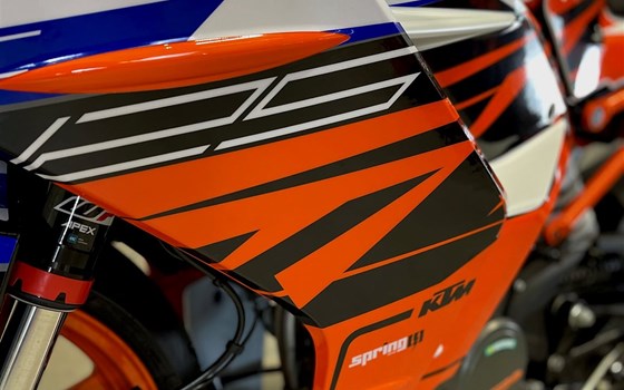 Umgebautes Motorrad KTM RC 125 von PEPA-BIKES e.K. Inh. Martin Petzold - Bild 14 Umgebautes Motorrad KTM RC 125 von PEPA-BIKES e.K. Inh. Martin Petzold - Bild 14