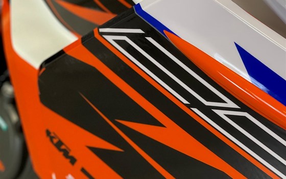 Umgebautes Motorrad KTM RC 125 von PEPA-BIKES e.K. Inh. Martin Petzold - Bild 13 Umgebautes Motorrad KTM RC 125 von PEPA-BIKES e.K. Inh. Martin Petzold - Bild 13