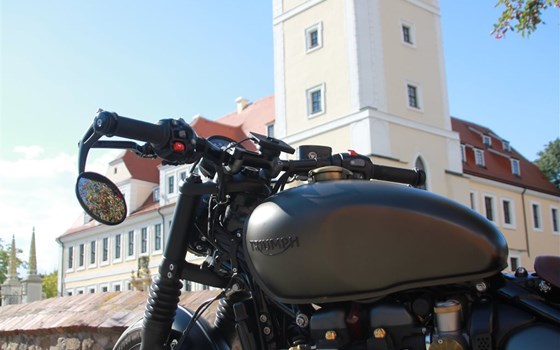 Umgebautes Motorrad Triumph Bonneville Bobber von Motorrad Naujocks - Bild 6 Umgebautes Motorrad Triumph Bonneville Bobber von Motorrad Naujocks - Bild 6
