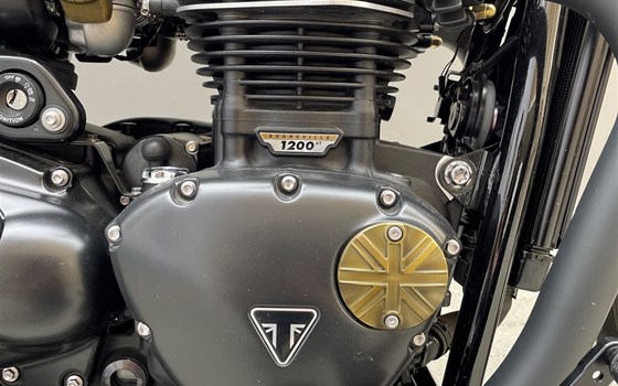 Umgebautes Motorrad Triumph Bonneville Bobber von Motorrad Naujocks - Bild 17 Umgebautes Motorrad Triumph Bonneville Bobber von Motorrad Naujocks - Bild 17