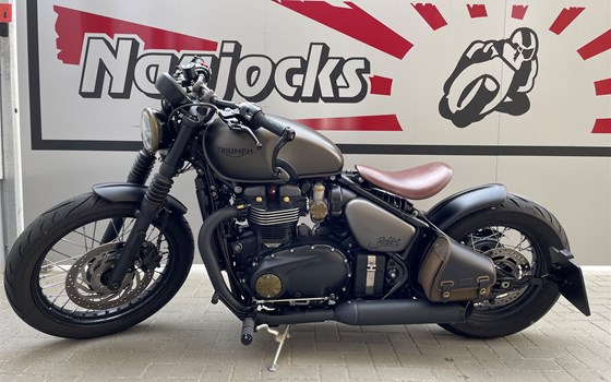 Umgebautes Motorrad Triumph Bonneville Bobber von Motorrad Naujocks - Bild 2 Umgebautes Motorrad Triumph Bonneville Bobber von Motorrad Naujocks - Bild 2