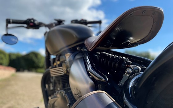Umgebautes Motorrad Triumph Bonneville Bobber von Motorrad Naujocks - Bild 23 Umgebautes Motorrad Triumph Bonneville Bobber von Motorrad Naujocks - Bild 23