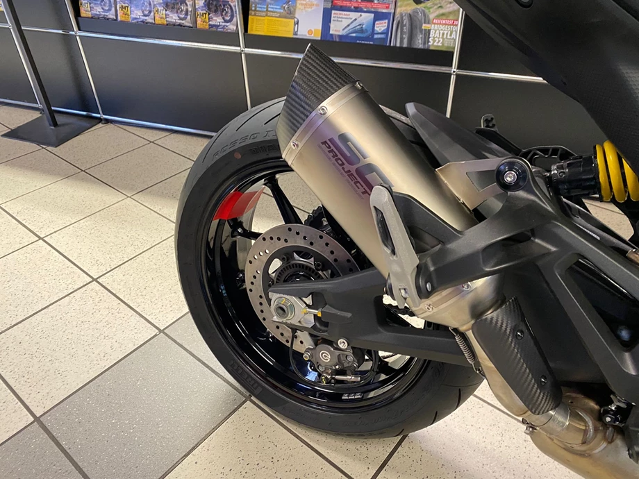 Umbgebautes Motorrad Ducati Monster + Bild 3: Umbgebautes Motorrad Ducati Monster +