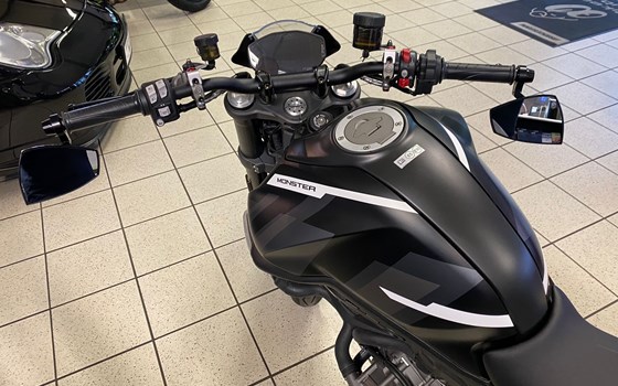 Umgebautes Motorrad Ducati Monster + von Team Wahlers GmbH - Bild 5 Umgebautes Motorrad Ducati Monster + von Team Wahlers GmbH - Bild 5