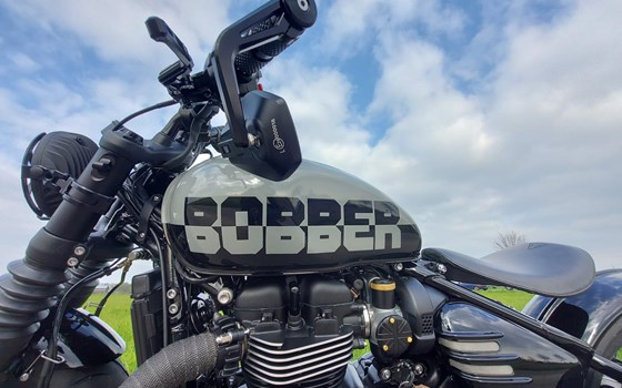 Umgebautes Motorrad Triumph Bonneville Bobber von Motorrad Lörper, Inh. Martin Lörper - Bild 4 Umgebautes Motorrad Triumph Bonneville Bobber von Motorrad Lörper, Inh. Martin Lörper - Bild 4