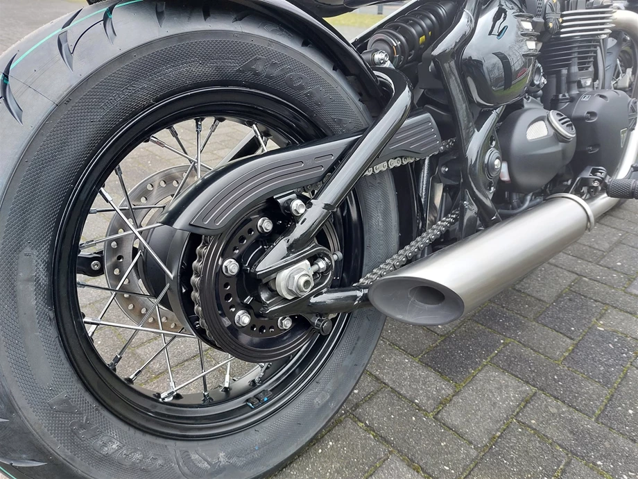 Umbgebautes Motorrad Triumph Bonneville Bobber Bild 11: Umbgebautes Motorrad Triumph Bonneville Bobber