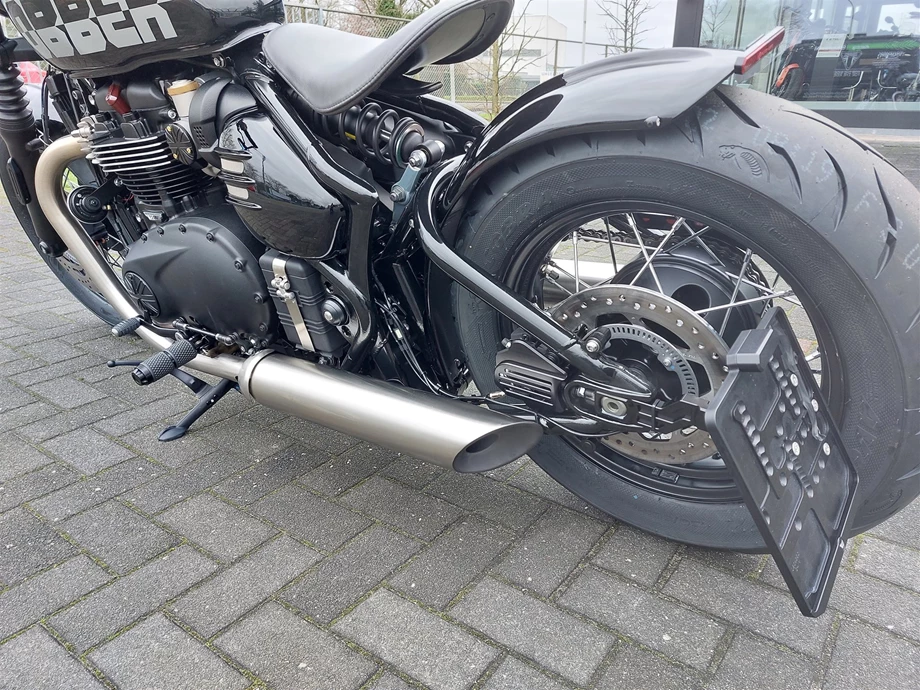 Umbgebautes Motorrad Triumph Bonneville Bobber Bild 12: Umbgebautes Motorrad Triumph Bonneville Bobber
