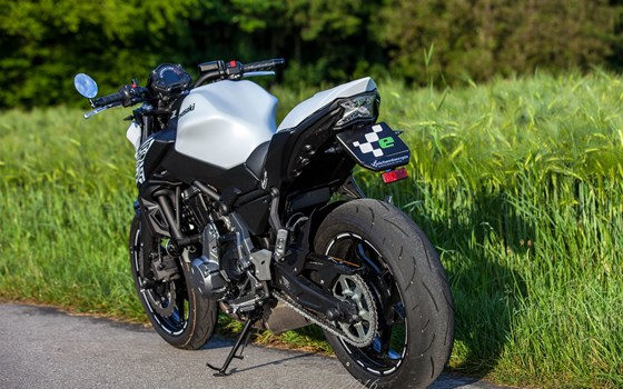 Umgebautes Motorrad Kawasaki Z650 von Eichenberger Zweirad-Sport - Bild 8 Umgebautes Motorrad Kawasaki Z650 von Eichenberger Zweirad-Sport - Bild 8